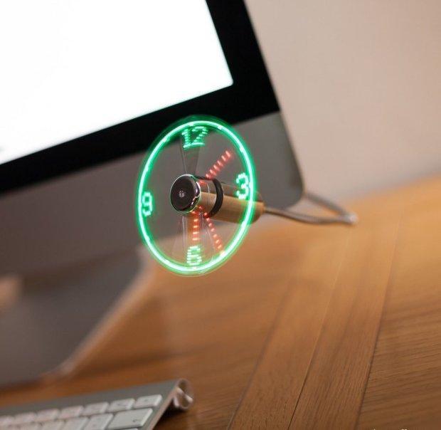 极客最爱 开启时就是LED时钟的USB小风扇