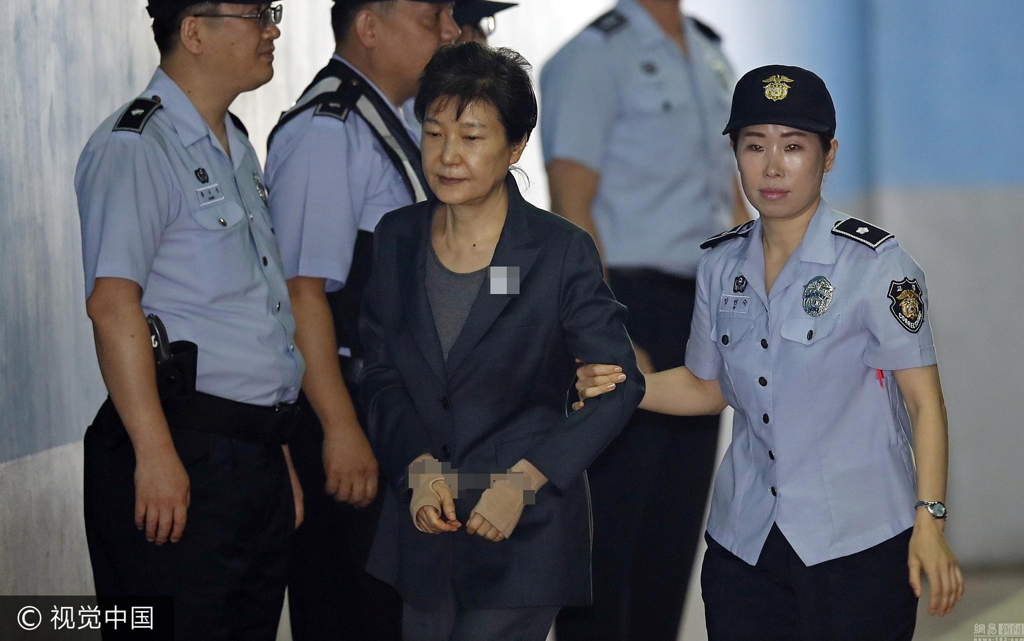 朴槿惠获特赦正式出狱，如何看待韩执政党此举的醉翁之意