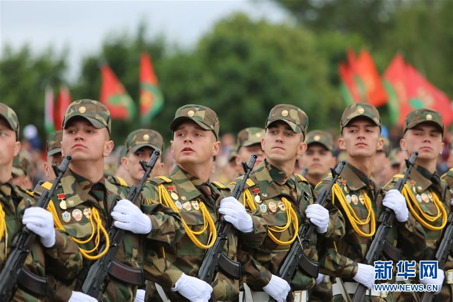 白俄罗斯举行独立日阅兵 白俄罗斯独立日是怎么来的？