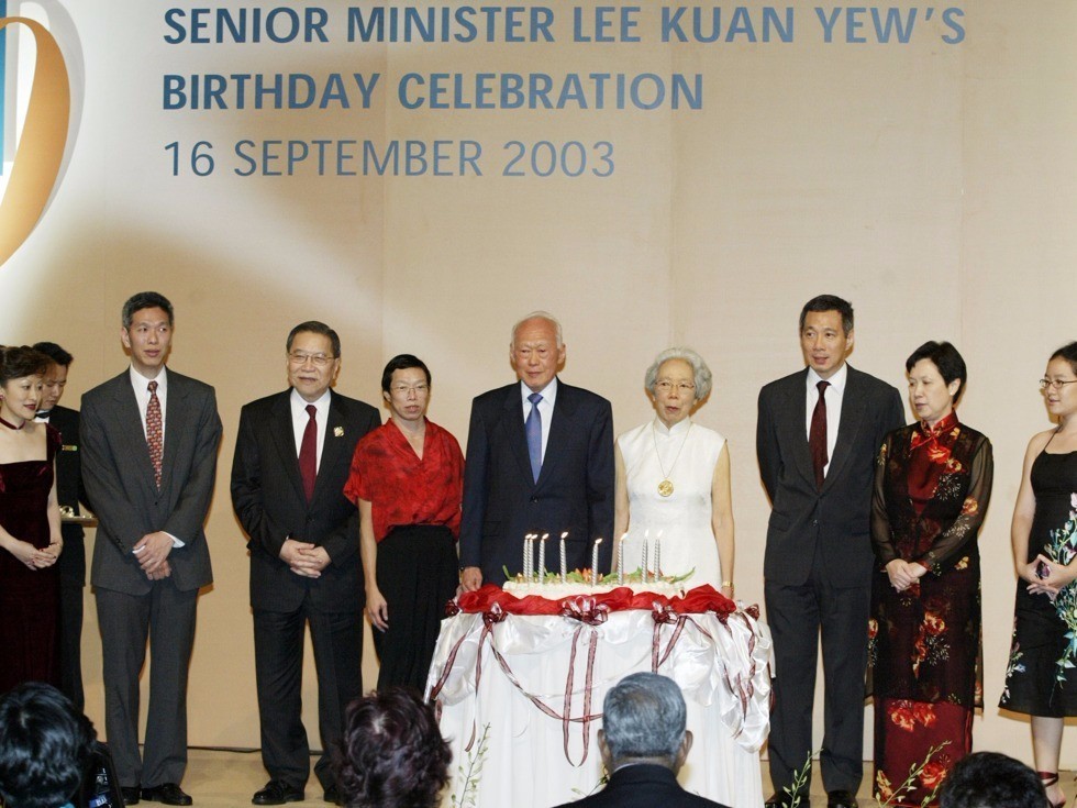 新加坡总理李显龙弟弟李显扬和妹妹李玮玲发声明 愿与兄“私了”