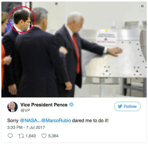 NASA航天设备贴“严禁触摸” 美副总统迈克·彭斯偏要摸（2）