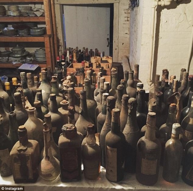 美国一博物馆修缮酒窖时 发现200年前藏酒