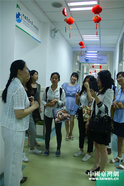 两岸学农青年参观中国农业大学 点赞克隆技术