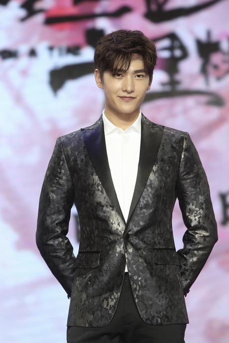 张艺谋赞电影版三生三世十里桃花非常好看 你怎么看？