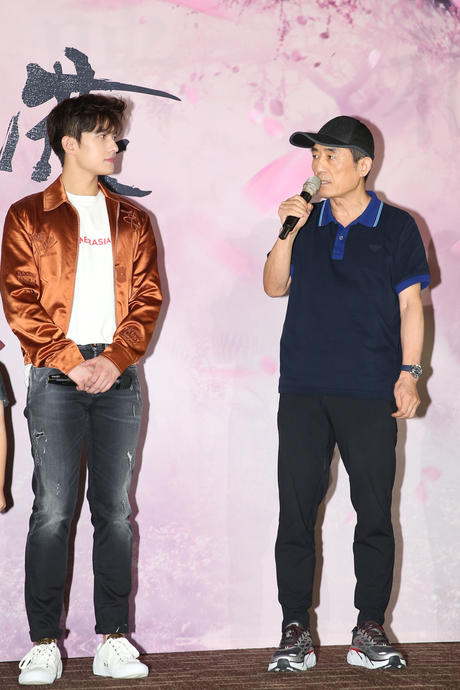 张艺谋赞电影版三生三世十里桃花非常好看 你怎么看？