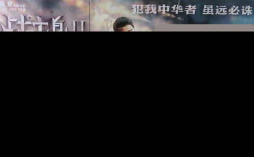 吴京战狼2票房登顶 张艺谋没脾气冯小刚失声，星爷要出山了？