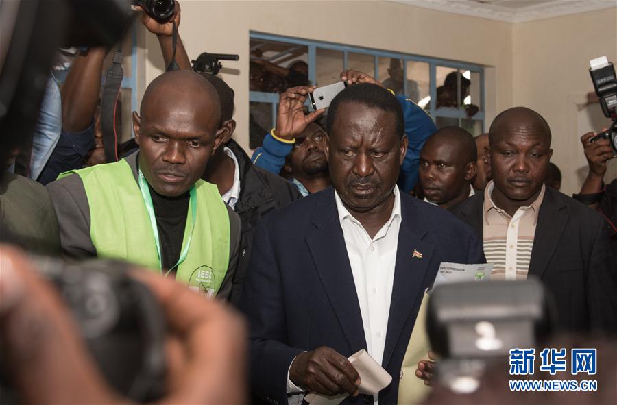 肯尼亚“国家超级联盟”总统候选人奥廷加投票 奥廷加个人简介