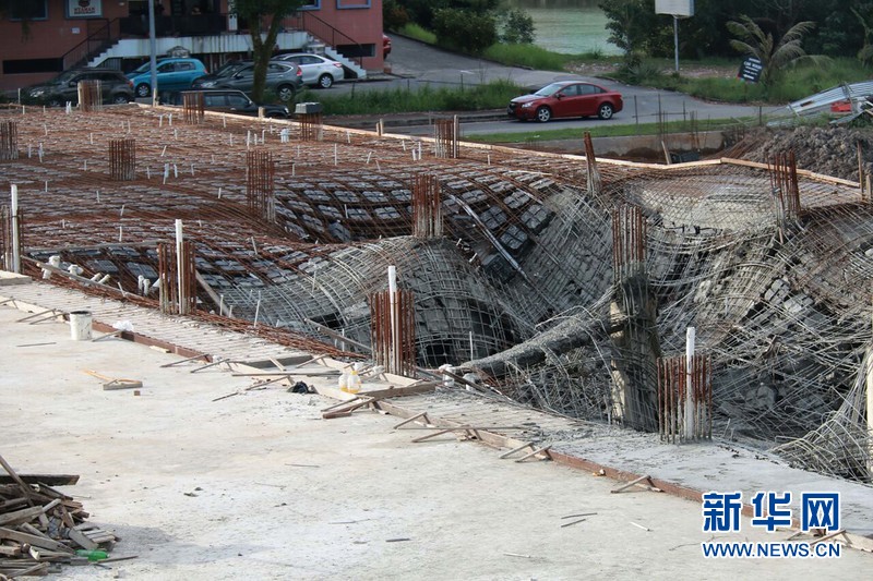 文莱首都斯里巴加湾市斯市商业区发生在建商业楼坍塌事故（组图）