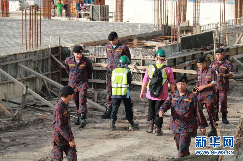 文莱首都斯里巴加湾市斯市商业区发生在建商业楼坍塌事故（组图）