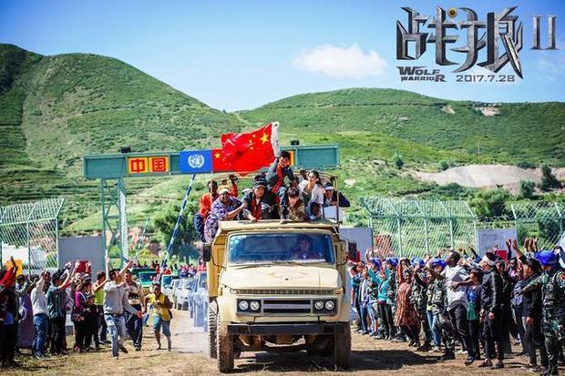 《战狼2》票房火爆延期下映 吴京表示：是国人爱国情绪的爆发