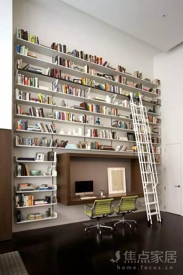 别再费劲整书房了 整面墙的大书架才最实用！