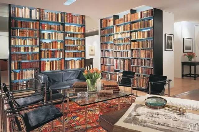 别再费劲整书房了 整面墙的大书架才最实用！