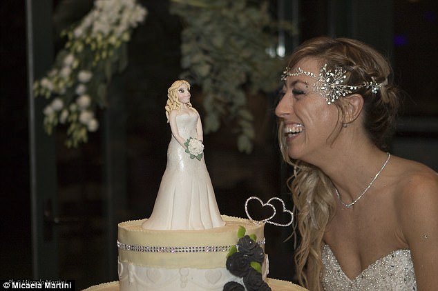 意大利40岁新娘厌倦了等待 自我接纳与自己结婚