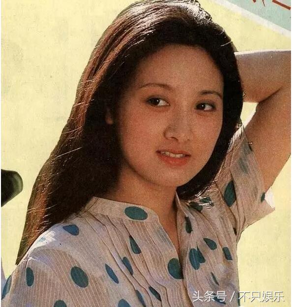 邓婕这么美，张国立却不让她生子，可惜了好基因