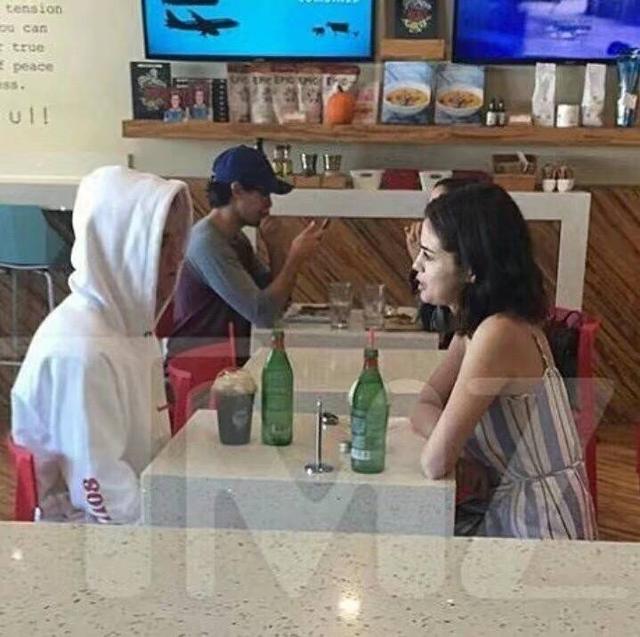 重磅！赛琳娜正式与盆栽哥分手后，与贾斯汀比伯诉衷肠