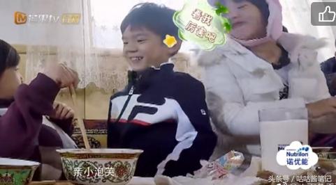八卦neinei搞事情嗯哼亲小泡芙！泡芙嗯哼让爸爸快走 别打扰他俩
