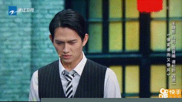 90年的蓝盈莹演技炸裂,但95后的张子枫和侯明昊也不差啊