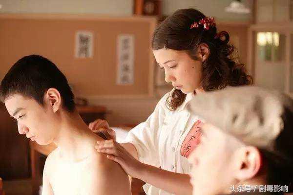 《妖猫传》里的日本高僧，娶大自己11岁老婆，曾因睫毛太长动手术