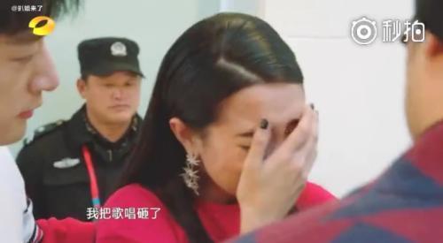 《歌手》第二期GAI镜头被剪,宣布名次简直太尴尬!