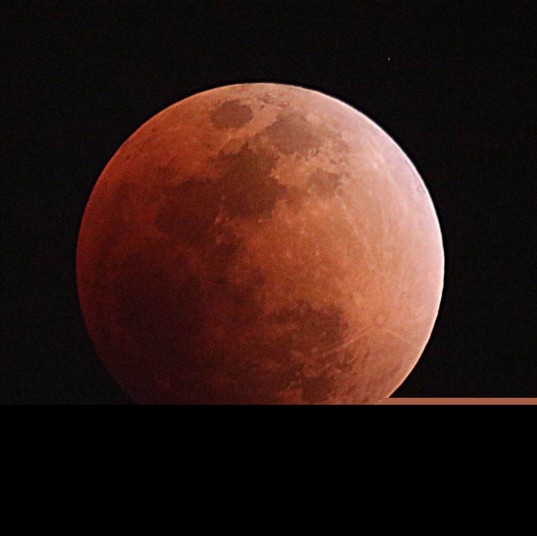 美哭！152年来首次“超级蓝血月全食”！高清大图来了！