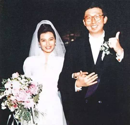 钟楚红是最美港姐，丈夫朱家鼎去世，她宣称此生不再改嫁！（2）