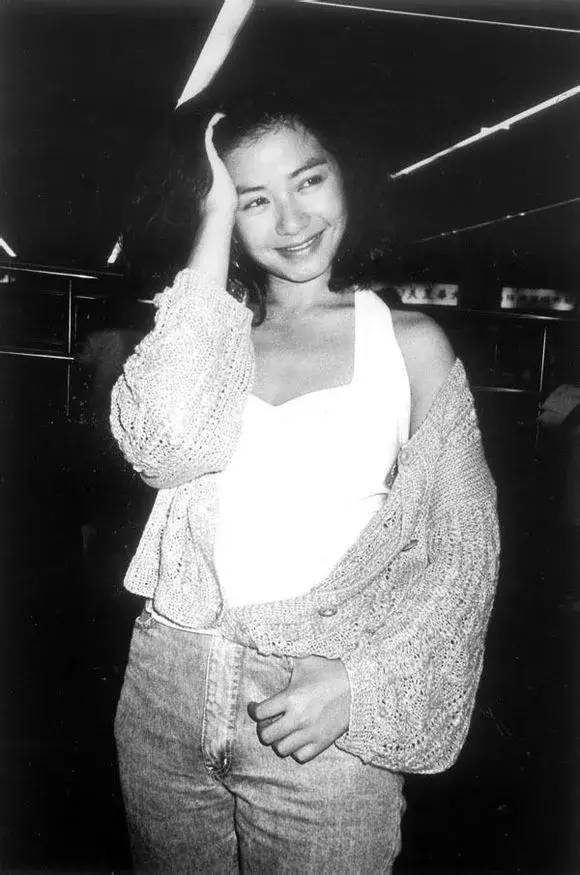 钟楚红是最美港姐，丈夫朱家鼎去世，她宣称此生不再改嫁！（2）