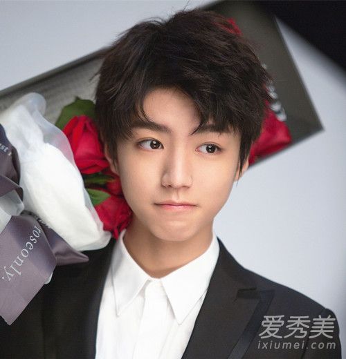 王俊凯的妈妈叫什么名字 1524036453755.jpg