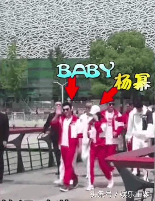 杨幂与baby身穿运动服像邻家女孩 鹿晗的这个动作让粉丝尖叫