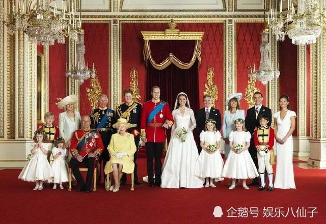 威廉王子和哈里王子大婚全家福对比，网友：若戴安娜还在该多好！