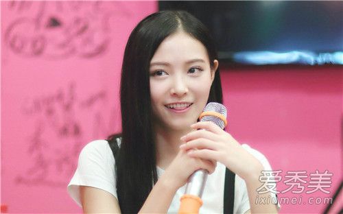 许佳琪为什么被封国民村花 许佳琪被封国民村花是怎么回事