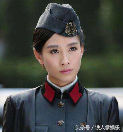 陶昕然首爆女儿正面照，长的可爱，眼睛很漂亮，但也遗传爸爸长脸