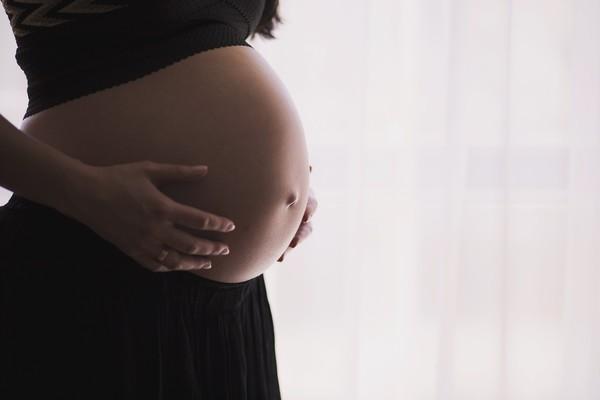 日本女职员被要求“轮流怀孕” 欲怀二胎被告知：期限已过要等下一轮