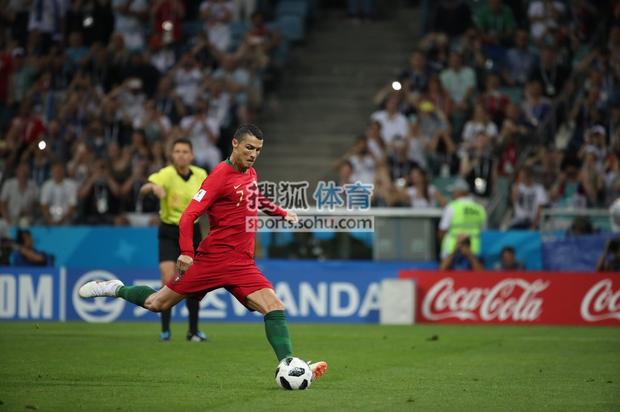 俄罗斯世界杯葡萄牙激战西班牙 C罗主罚点球