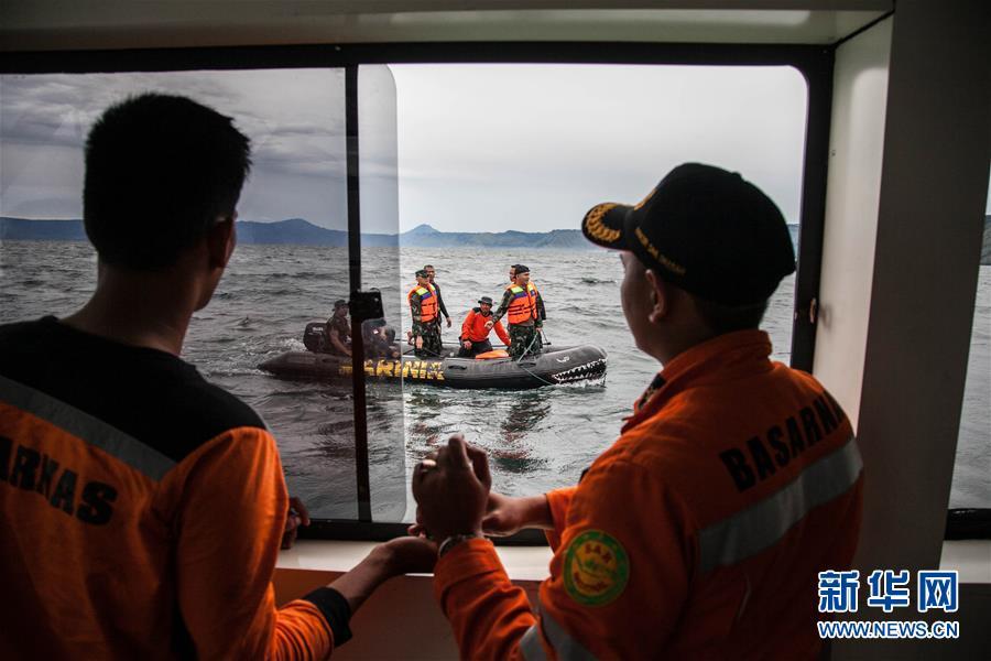 印尼沉船事故搜救工作持续进行