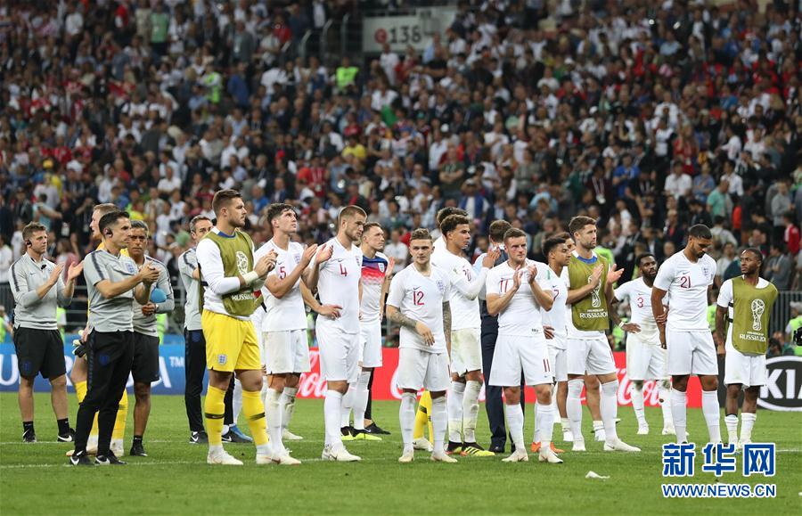 世界杯英格兰队加时惜败 球员在比赛后情绪低落