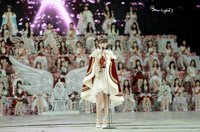 卡黄之争落幕，李艺彤登顶SNH48第五届总决选
