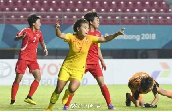 振奋人心！中国女足2-0朝鲜引热议！网友球迷怒斥裁判不公！