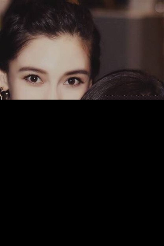 杨颖晒合照切掉倪妮连累杨幂遭尬黑:只有倪妮的脸是真
