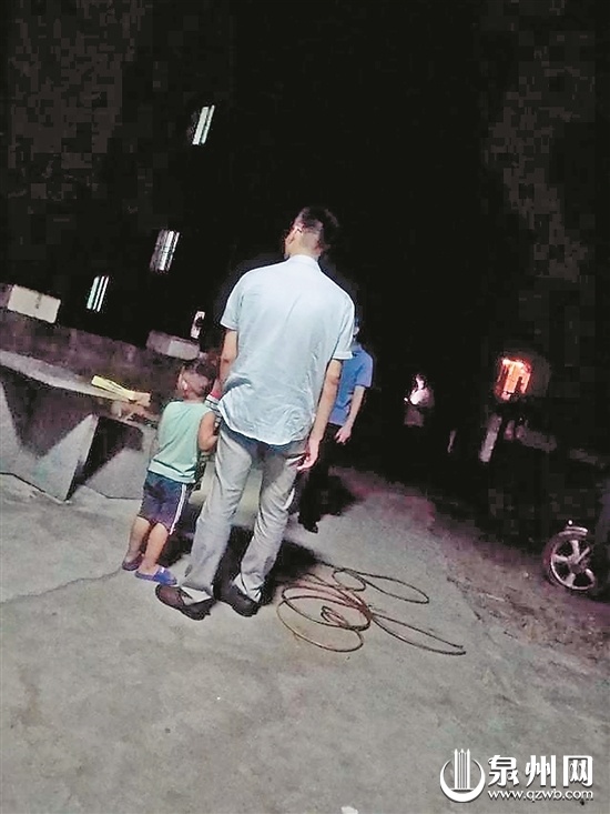 将两幼儿弃法院阻挠执法 惠安一男子被司法拘留15日