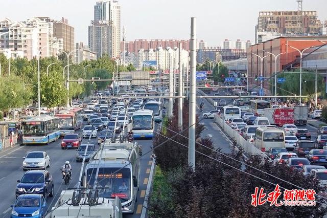 北京回龙观地区将推错峰出行APP 北郊农场桥正在进行疏堵改造