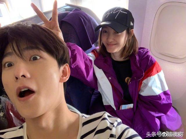 杨洋飞机上偶遇仙女姐姐王丽坤，线下发糖，网友：甜炸了！