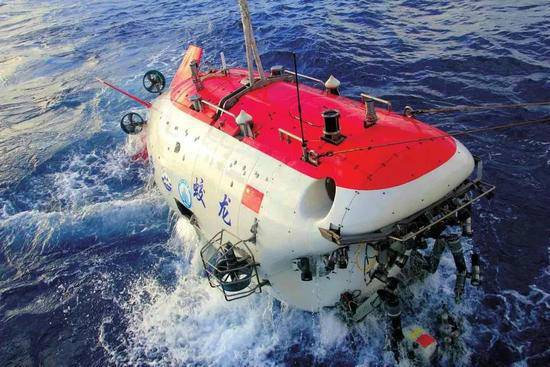 官方媒体:中国蛟龙号7000米海试中与母船失联1小时！