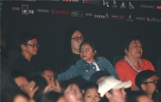 刘德华女儿首次曝光,李湘竟然无辜躺枪