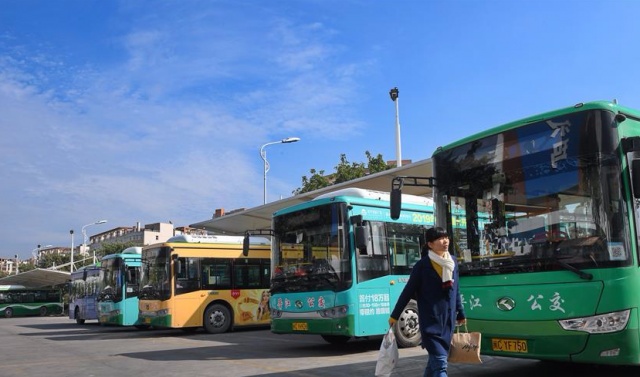 泉州晋江大力发展绿色公交