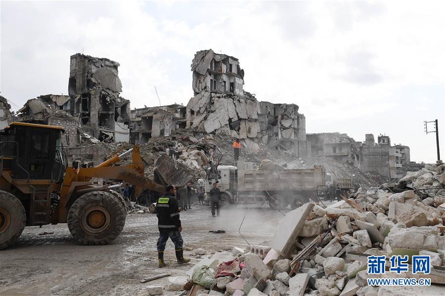 叙利亚阿勒颇一建筑物坍塌现场图曝光 11人死亡