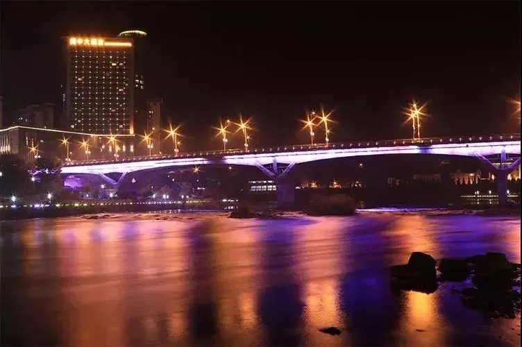 惊艳了！三明尤溪的夜空流光溢彩！这颜值你打几分？