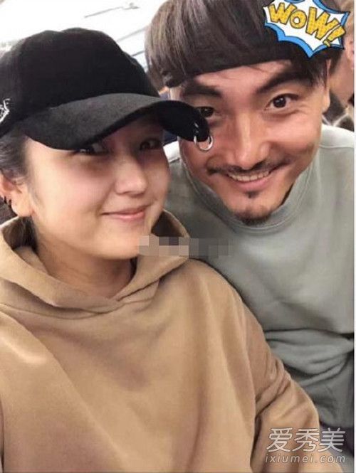 何洁三胎父亲是谁个人资料 何洁三胎女儿正面照首曝光