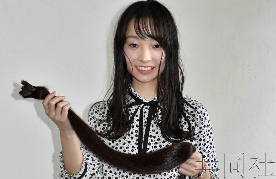 世界最长头发捐出有多长？ 世界最长头发女生照片曝光