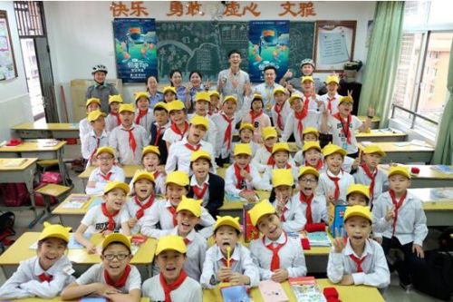 六一来临，滴滴代驾携手多城交警开展儿童交通安全教育宣传活动