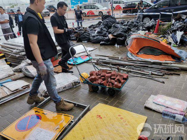 香港警方拘捕11男1女怎么回事？香港警方拘捕11男1女事件来龙去脉